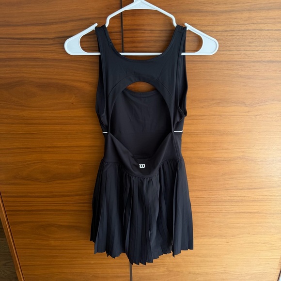Wilson Sportif Tennis Dress Black sz Small Lined Pleated Skirt Open Back - Picture 2 of 16
